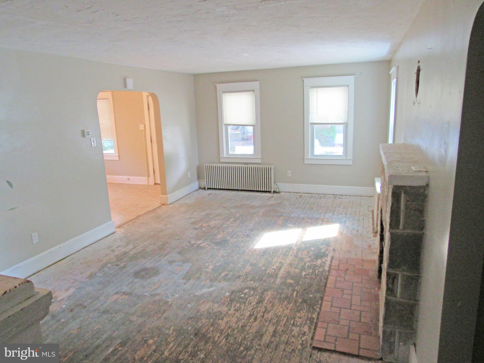 410 Hanover Road York, PA 17408 - Photo 5 of 16