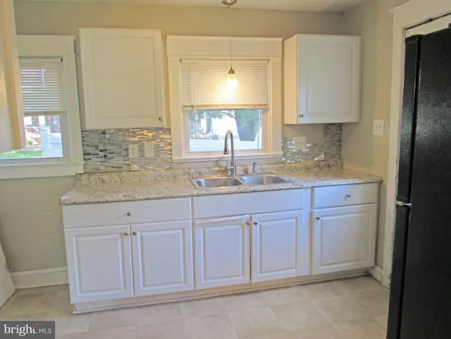 $159,900 | 410 Hanover Road, York, PA 17408