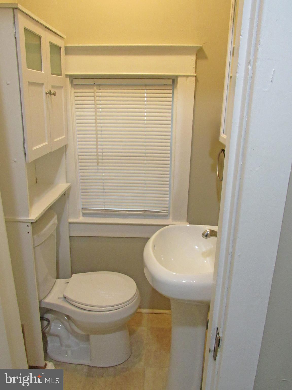 410 Hanover Road York, PA 17408 - Photo 10 of 16