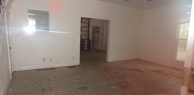 202 South Crawford Street Fort Scott, KS 66701 - Photo 4 of 10