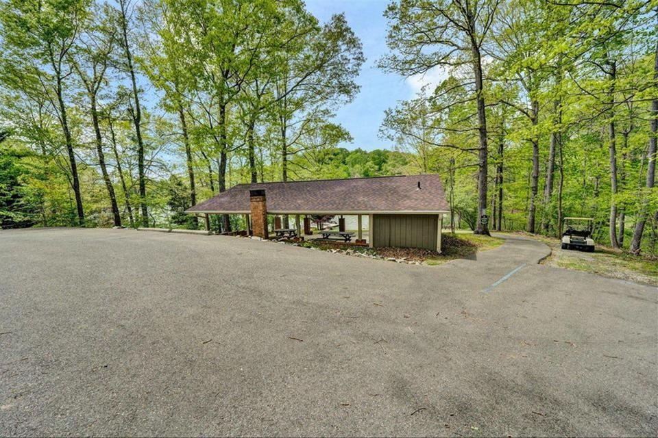 Lot 25 Gap Bridge Road Moneta, VA 24121 - Photo 8 of 17 Amenities