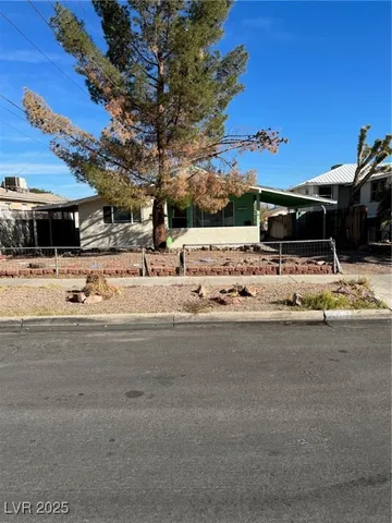 $1,750 | 603 D, Boulder City, NV 89005