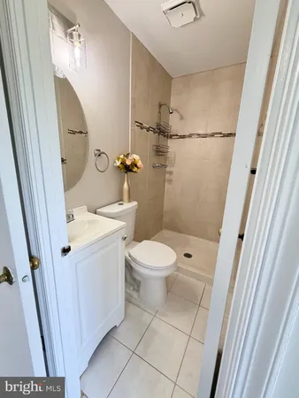 $565,000 | 5941 Heritage Square Drive, Burke, VA 22015