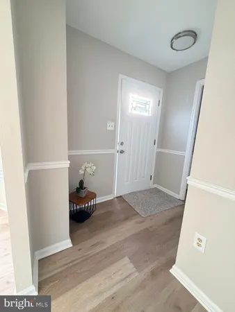 $565,000 | 5941 Heritage Square Drive, Burke, VA 22015