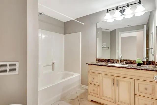 $1,625 | 4751 Travini Circle, Unit 4108, Sarasota, FL 34235