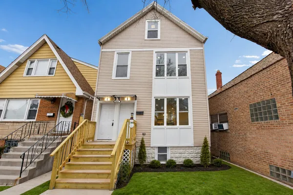 $539,000 | 4904 West 31st Street, Cicero, IL 60804