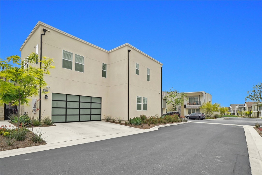 27014 Declaration Road Valencia, CA 91381 - Photo 26 of 30
