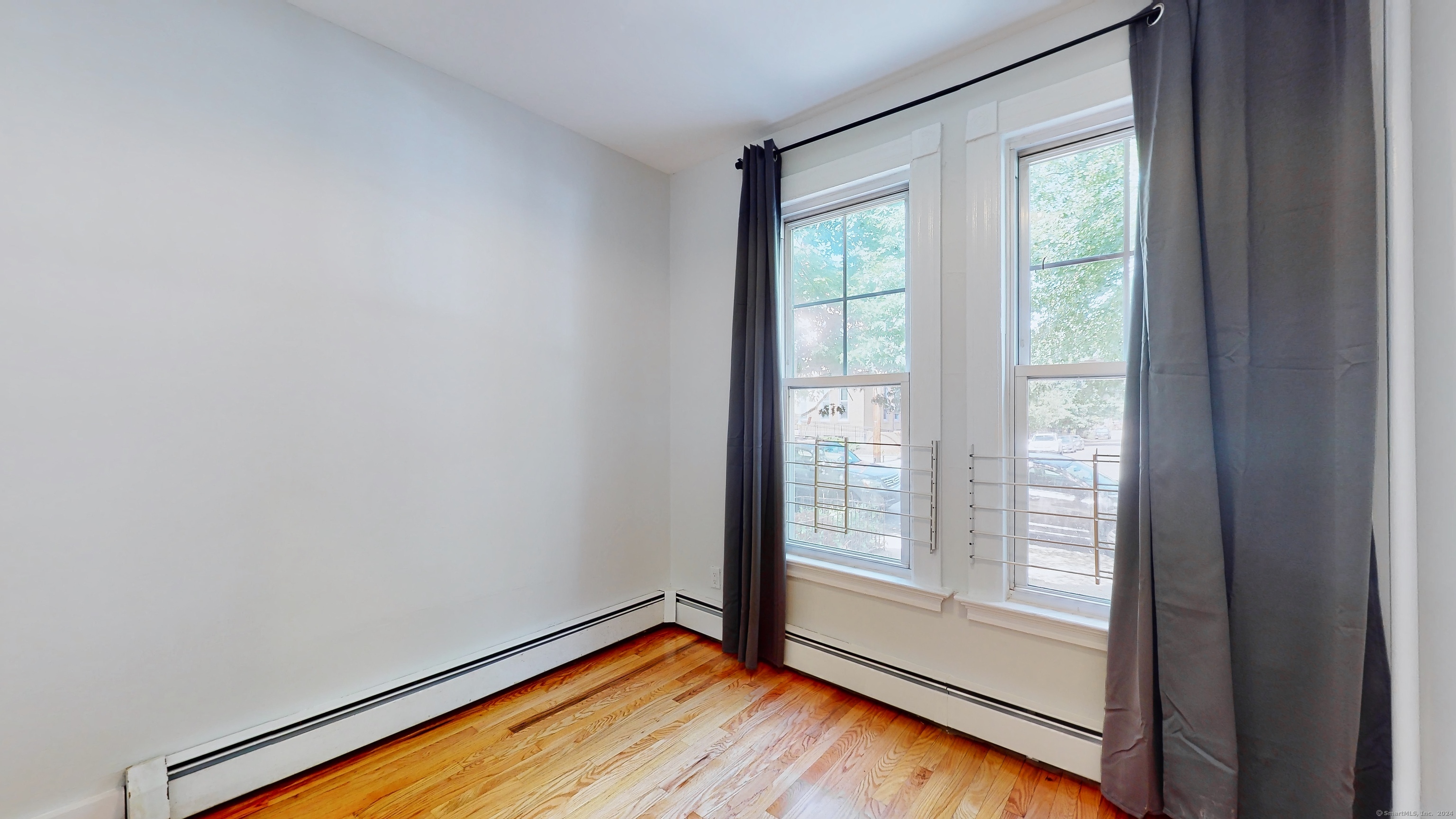 86 Edwards Street, Unit 1 New Haven, CT 06511 - Photo 30 of 40 a view of an empty room and window