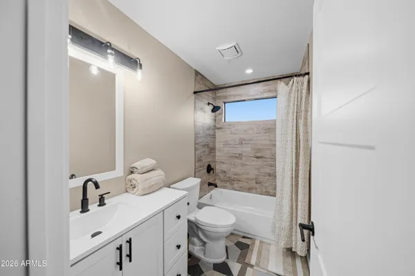 $1,999,000 | 8358 West Oregon Avenue, Glendale, AZ 85305