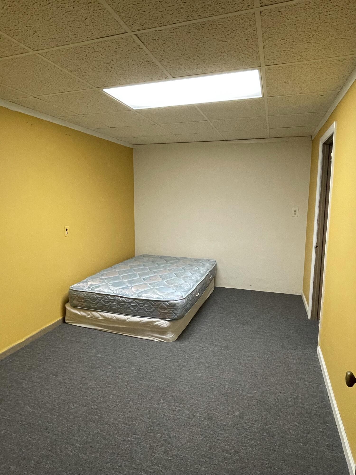 1135 Oddfellows Road Vinton, VA 24179 - Photo 20 of 34 a view of a room with an empty space