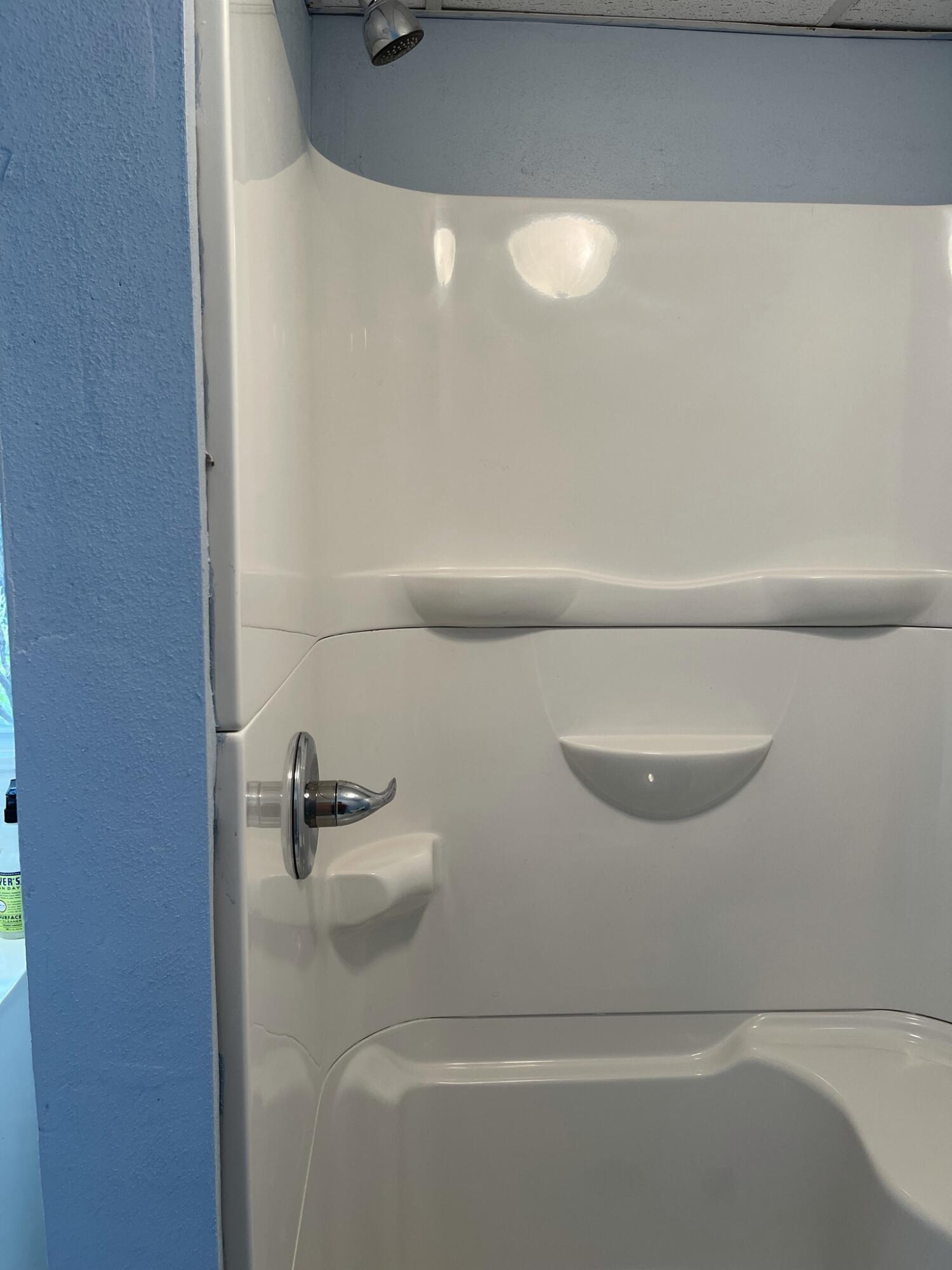 1135 Oddfellows Road Vinton, VA 24179 - Photo 24 of 34 a bathroom with a sink