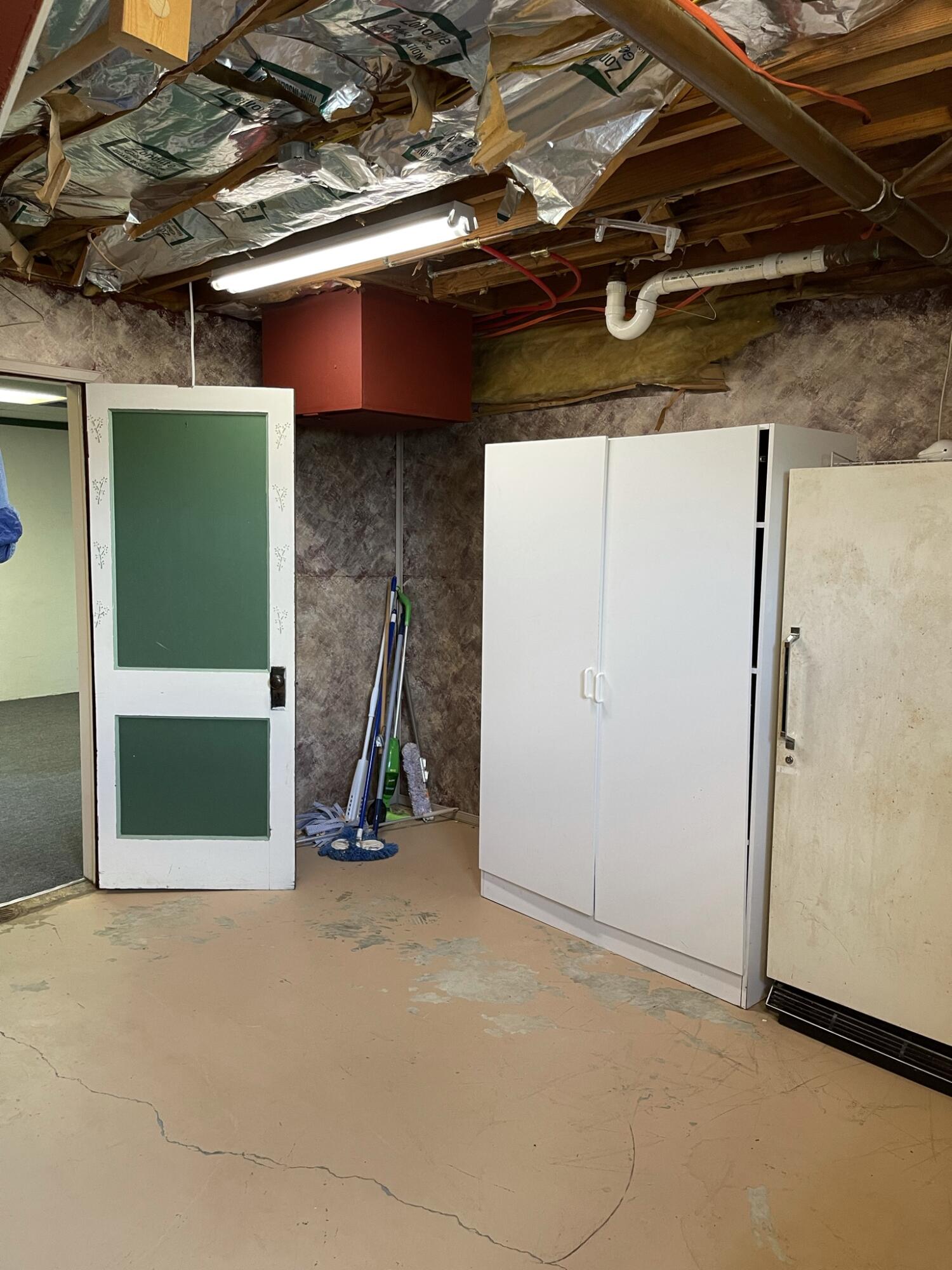 1135 Oddfellows Road Vinton, VA 24179 - Photo 29 of 34 a view of a room with wooden walls