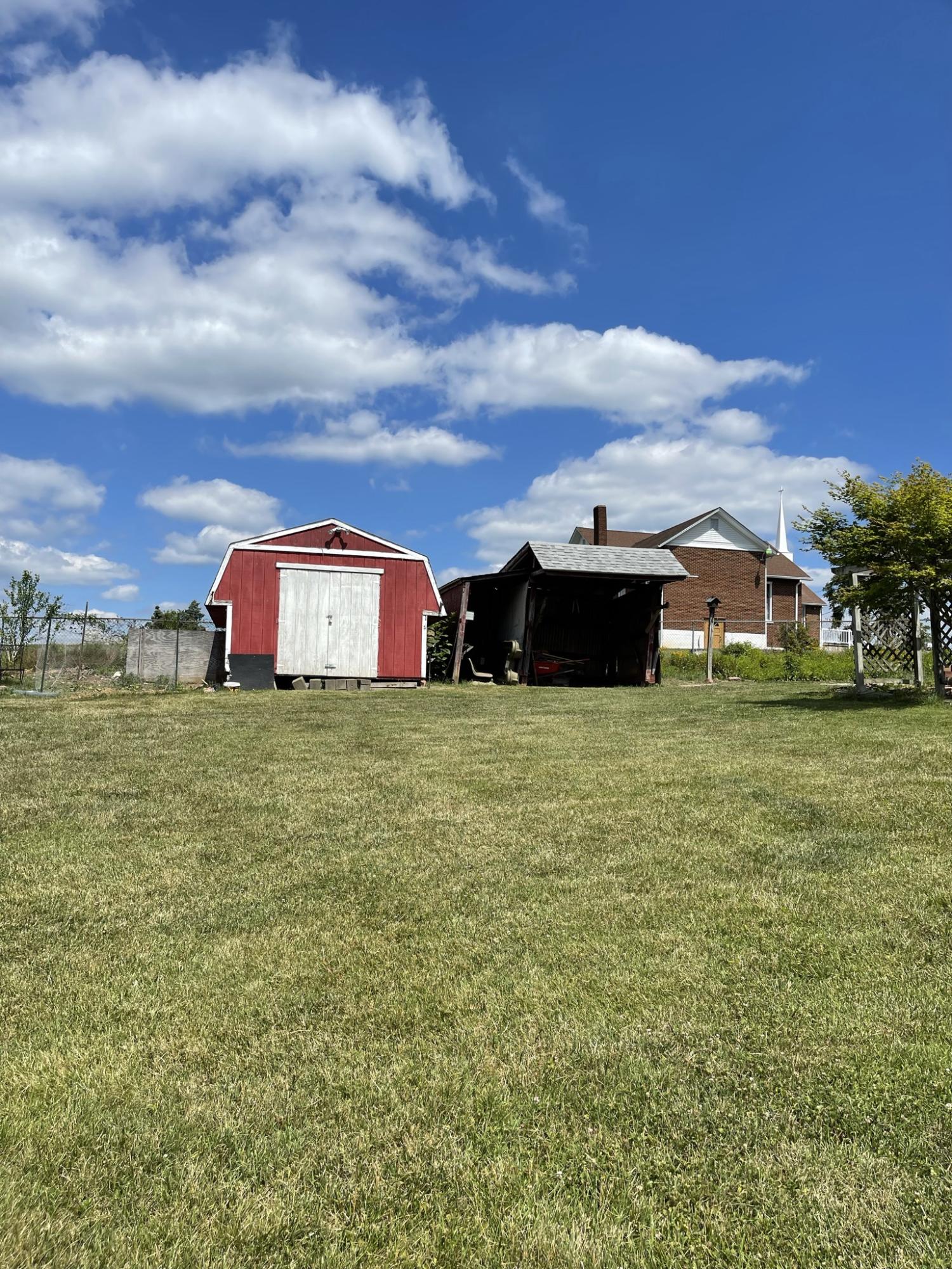 1135 Oddfellows Road Vinton, VA 24179 - Photo 33 of 34 a front view of house with yard