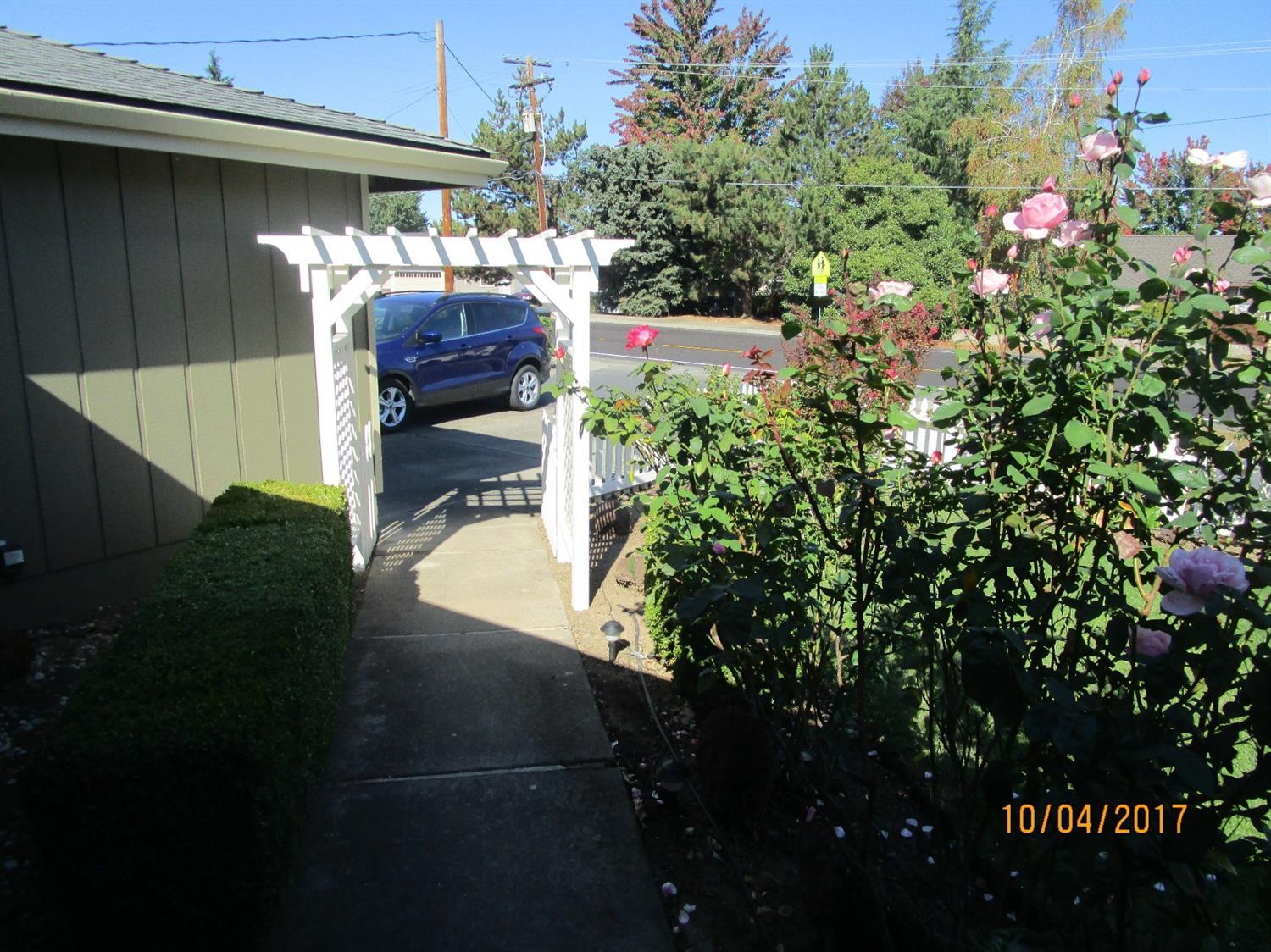 2490 Spring Street Medford, OR 97504 - Photo 7 of 29 Additional Photo