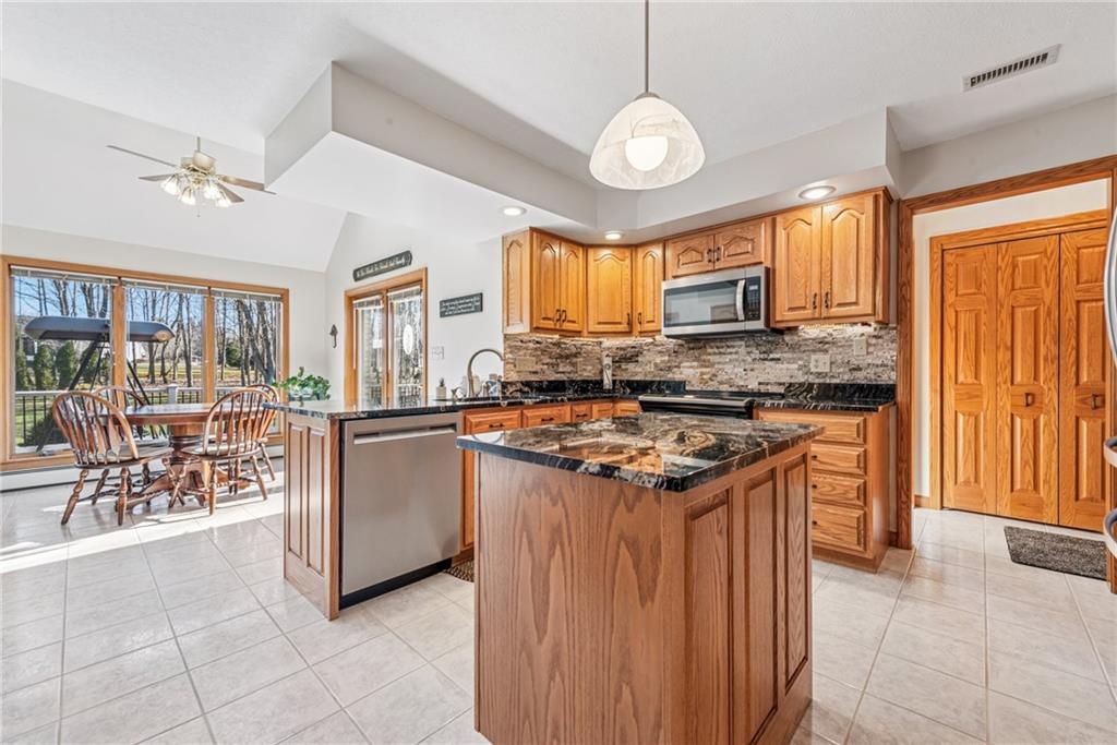 404 Oneida Trail Mercer, PA 16137 - Photo 6 of 50 Gallery Image 6