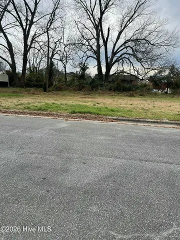 $165,000 | 821 Tayloe Street, Washington, NC 27889