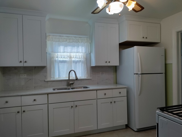 10455 South Spaulding Avenue Chicago, IL 60655 - Photo 4 of 8