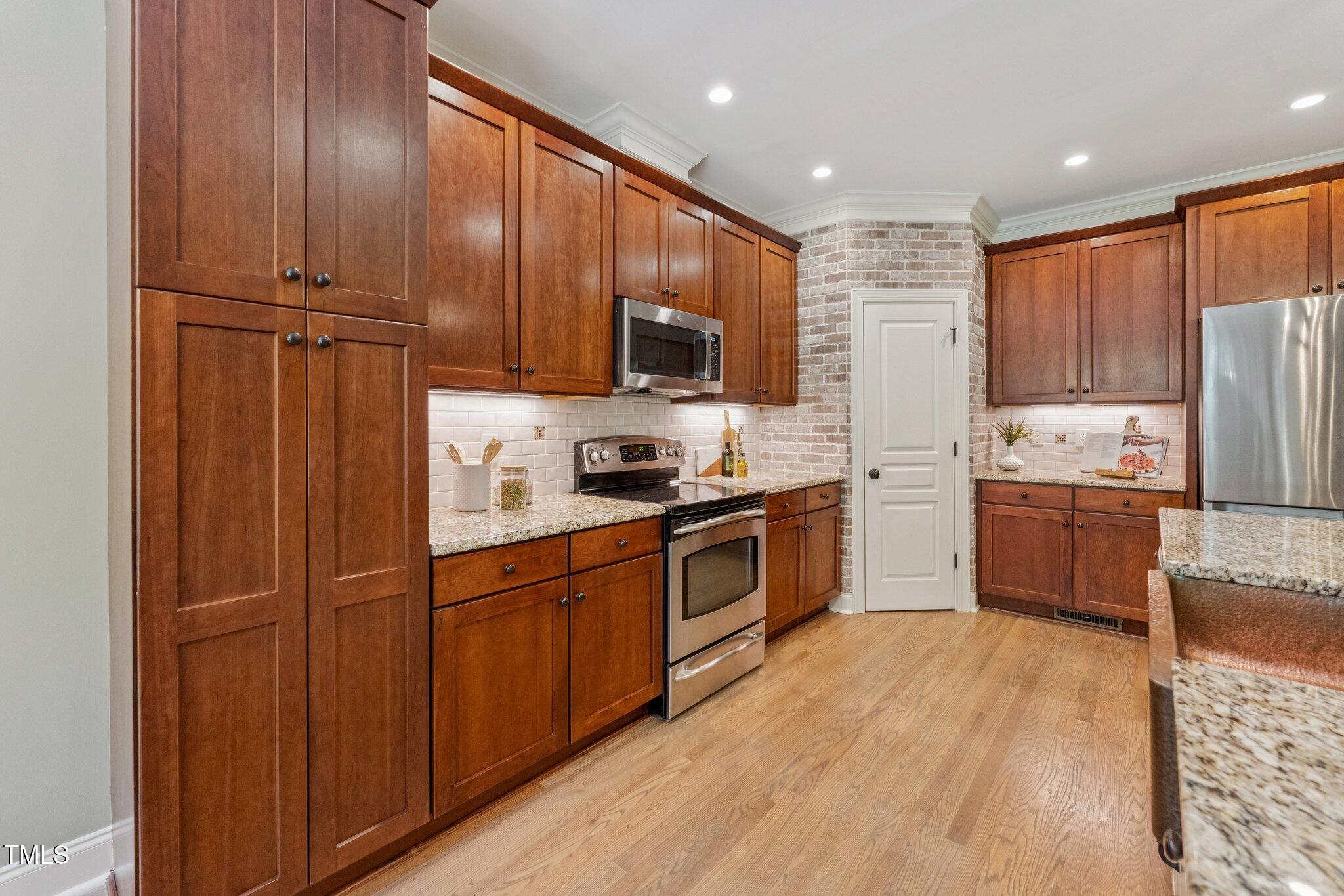 3421 Griffice Mill Road Raleigh, NC 27610 - Photo 12 of 48 20-web-or-mls-DSC01588