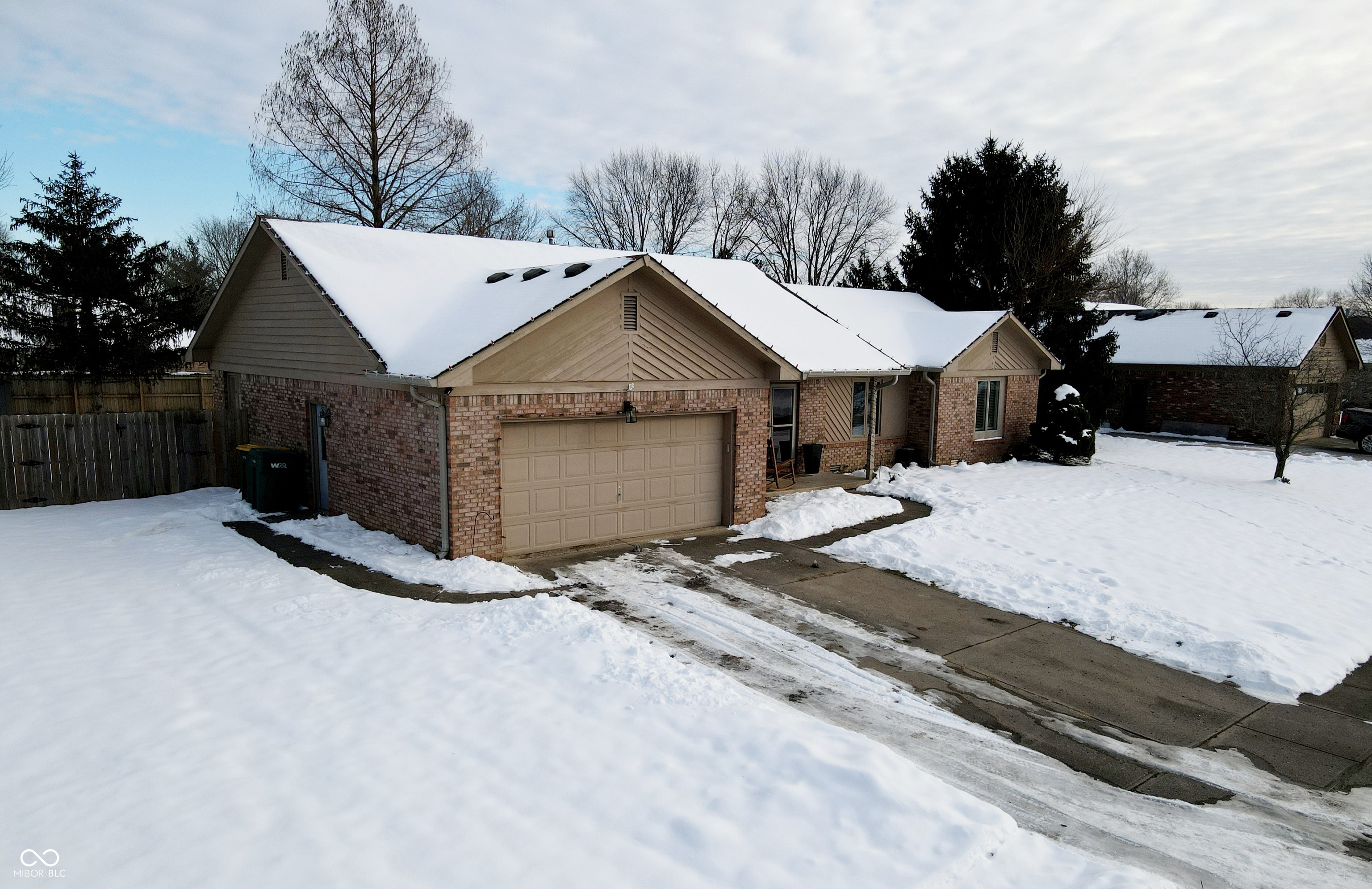 939 Corey Lane Plainfield, IN 46168 - Photo 2 of 34