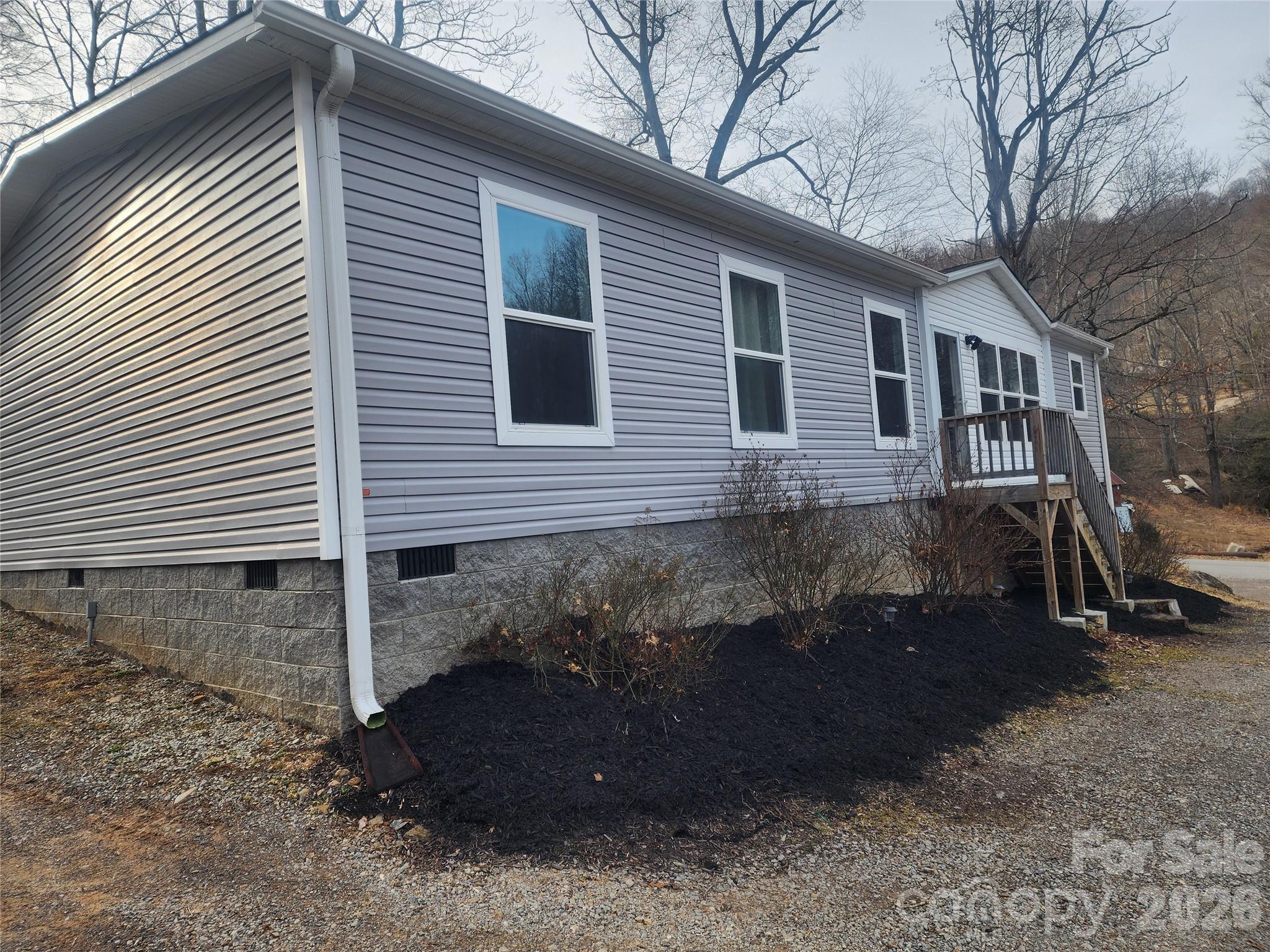 659 Cold Creek Road Canton, NC 28716 - Photo 4 of 37
