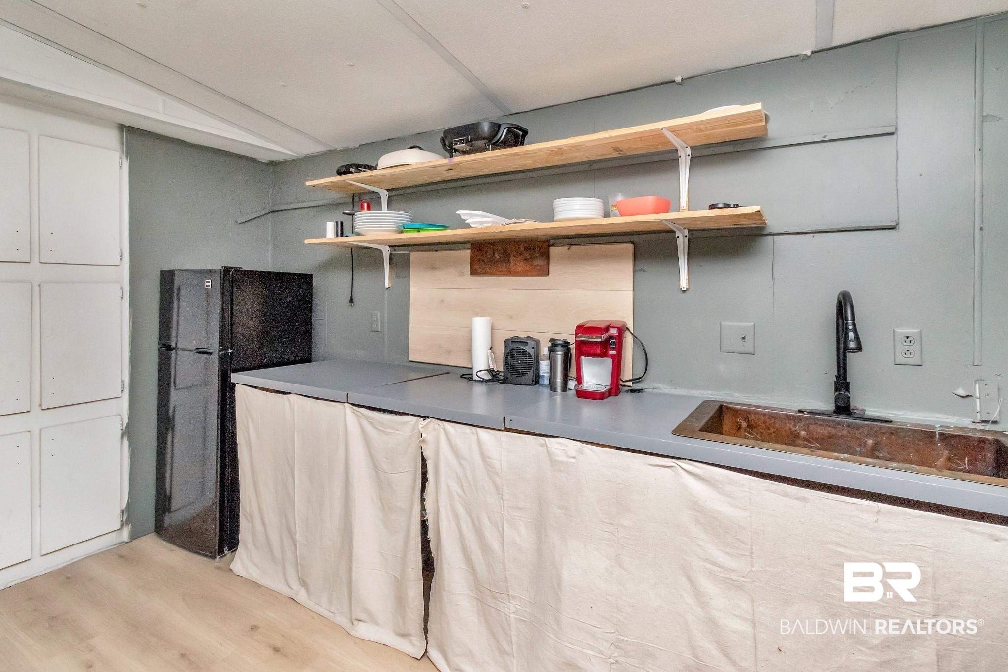 2284 Ridge Road East Gulf Shores, AL 36542 - Photo 9 of 15 Kitchen