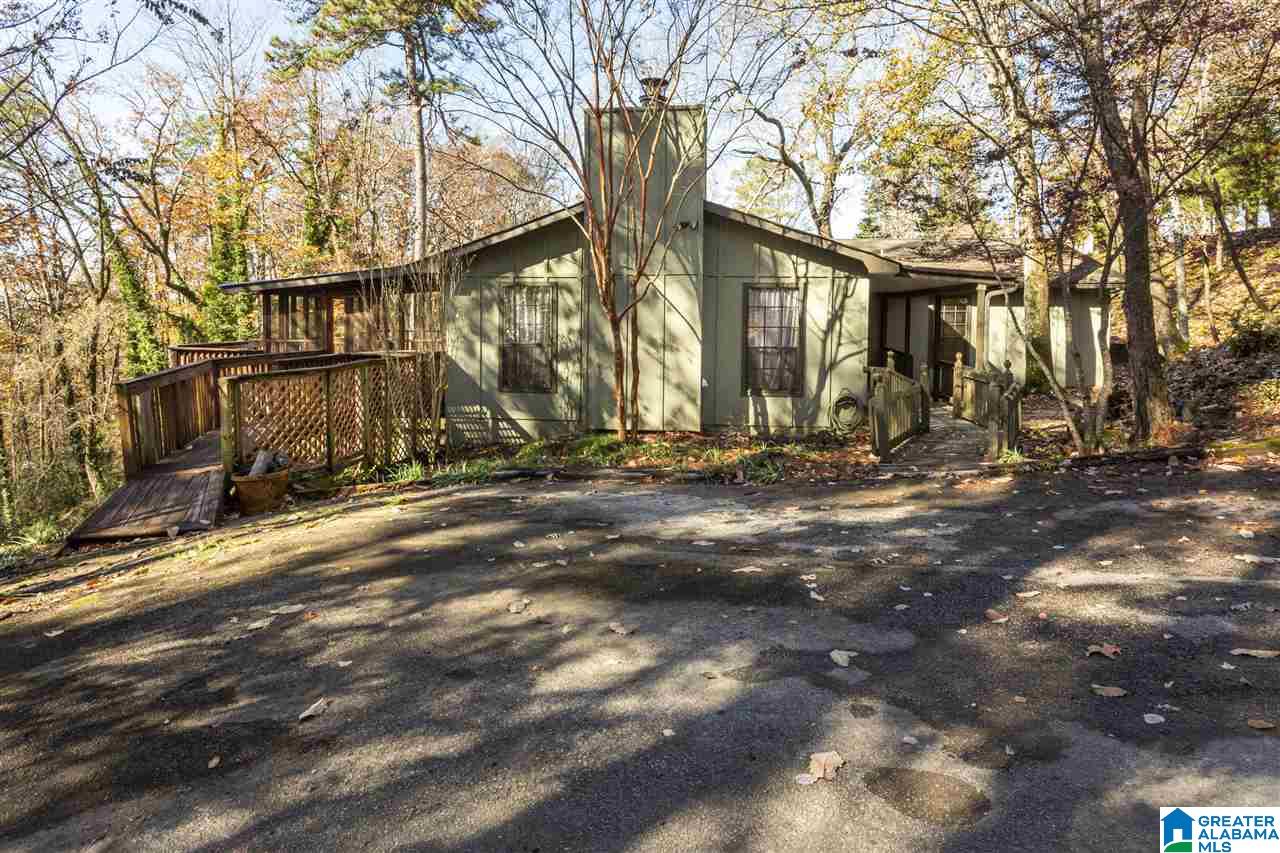 653 Ridge Top Circle Birmingham, AL 35206 - Photo 2 of 26