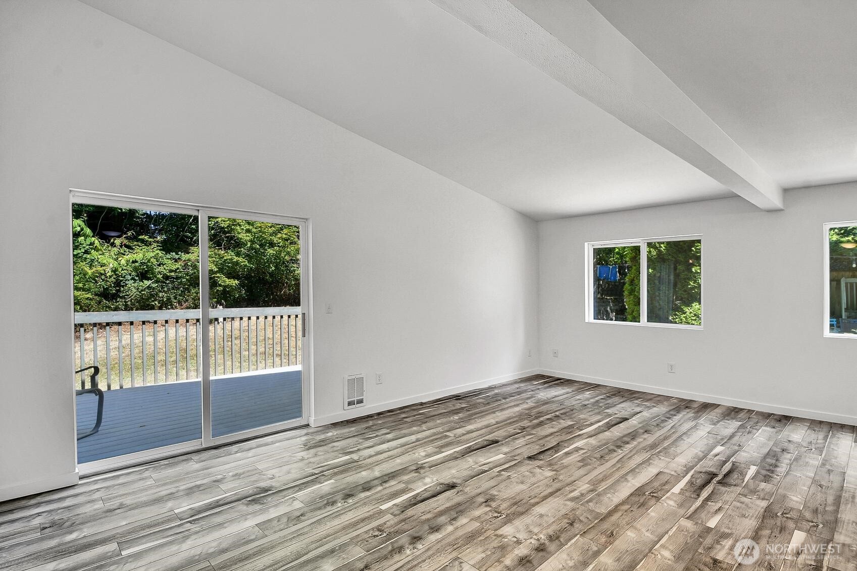 3115 York Road Everett, WA 98204 - Photo 11 of 20 Gallery Image 11