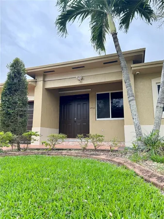 $3,900 | 2060 Northwest 113 Terrace, Miami, FL 33167