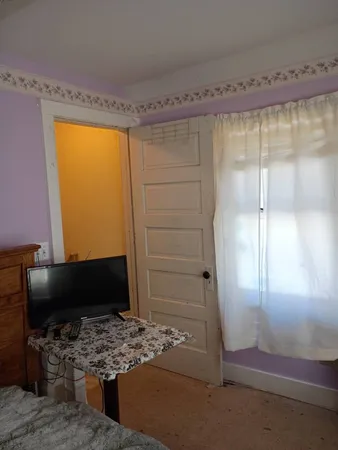 $76,500 | 217 12th Street, East Moline, IL 61244