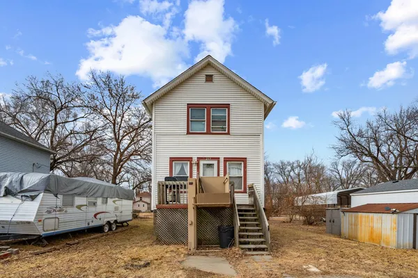 $76,500 | 217 12th Street, East Moline, IL 61244