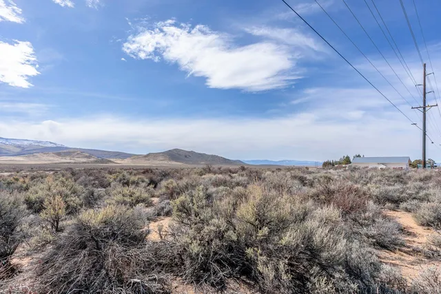 $250,000 | 93578 Highway 70, Chilcoot, CA 96105