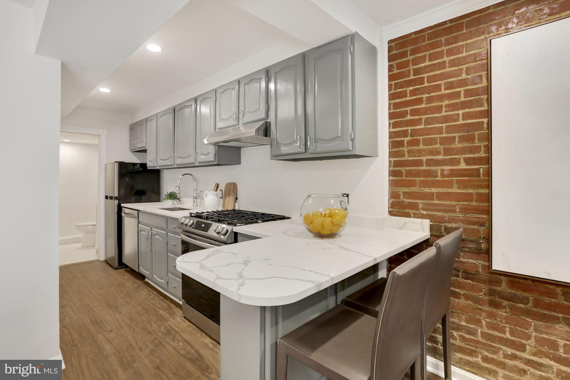 1303 R Street Northwest Washington, DC 20009 - Photo 24 of 31