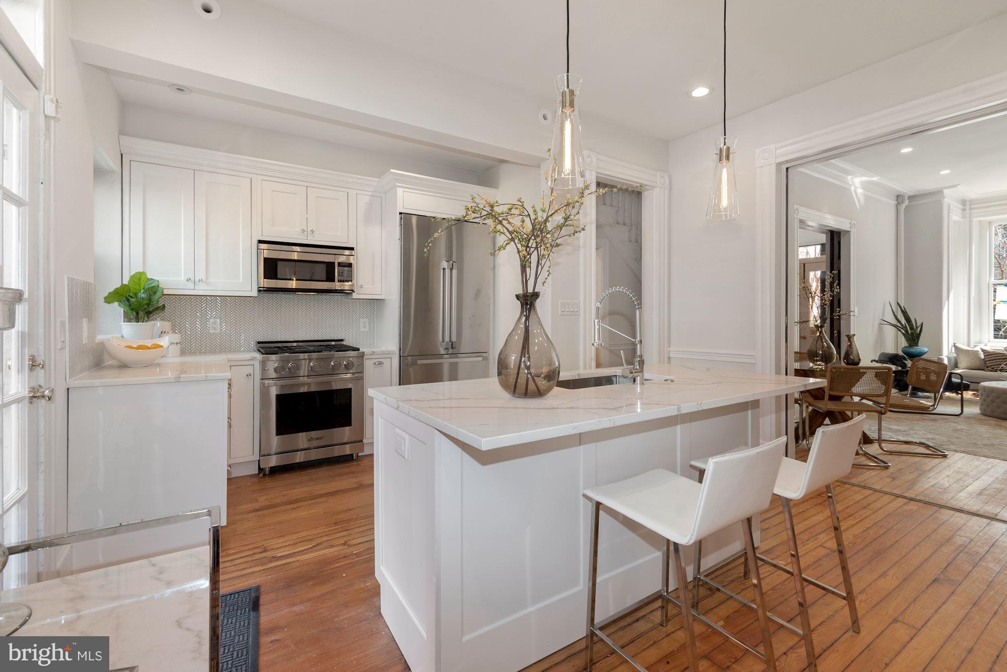 1303 R Street Northwest Washington, DC 20009 - Photo 7 of 31