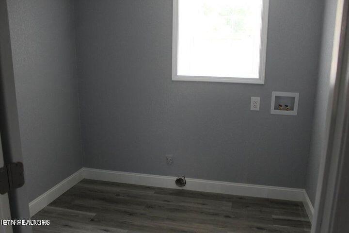 2915 Flat Hollow Road Speedwell, TN 37870 - Photo 24 of 31 24