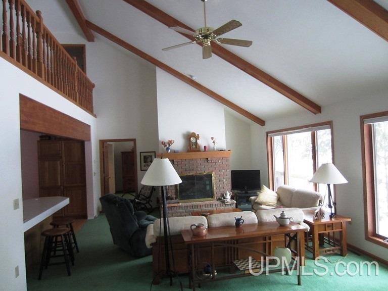 11 Middle Island Point Road Marquette, MI 49855 - Photo 2 of 14