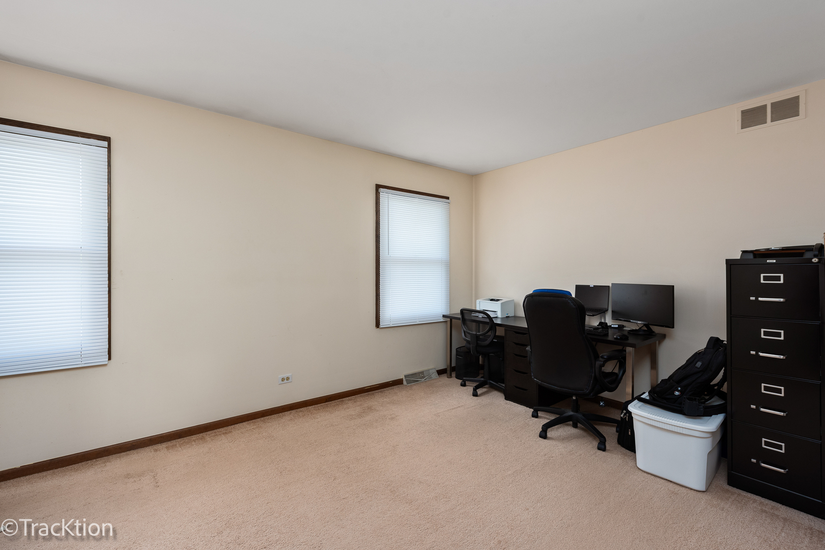 2724 Hobson Road Woodridge, IL 60517 - Photo 15 of 19 Gallery Image 15