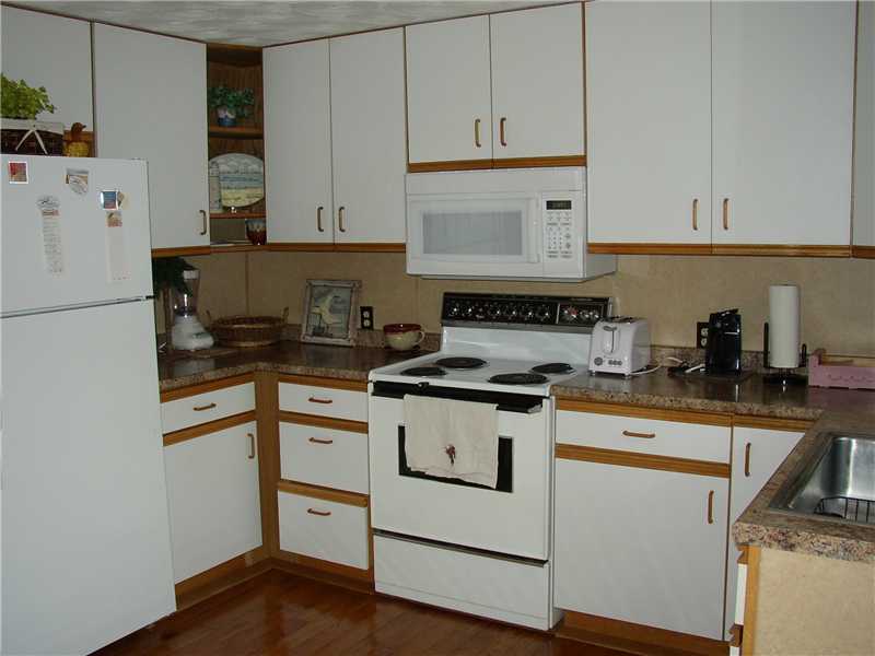 142 Juniper Road South Kingstown, RI 02879 - Photo 9 of 19 Kitchen.