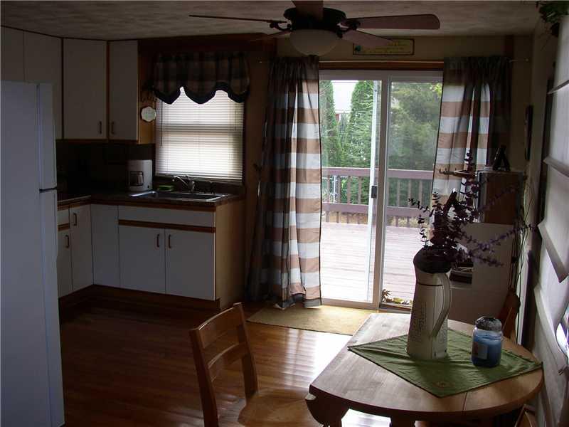 142 Juniper Road South Kingstown, RI 02879 - Photo 10 of 19 Kitchen.