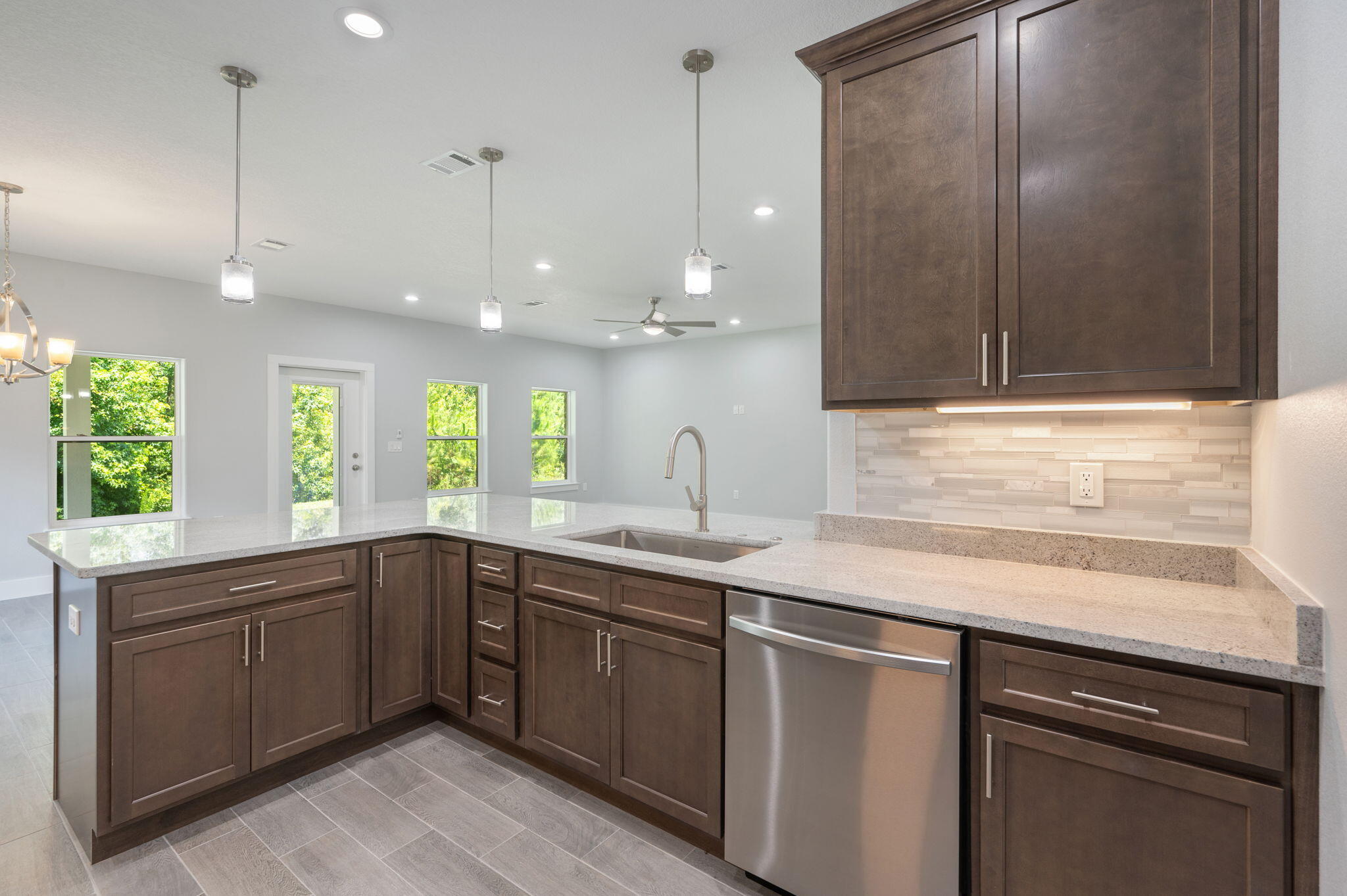 4516 Hermosa Road Crestview, FL 32539 - Photo 18 of 53 18-web-or-mls-4516-hermosa-rd