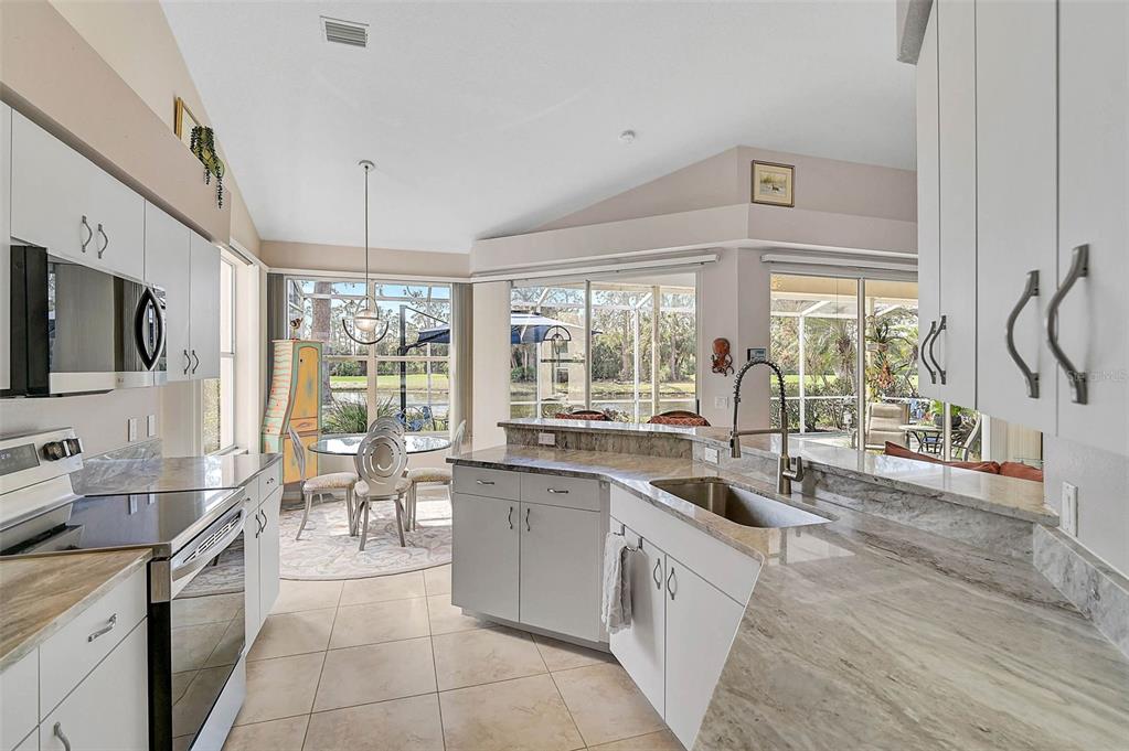 2081 Timucua Trail Nokomis, FL 34275 - Photo 15 of 49