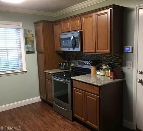 113 Locust Road King, NC 27021 - Photo 9 of 21
