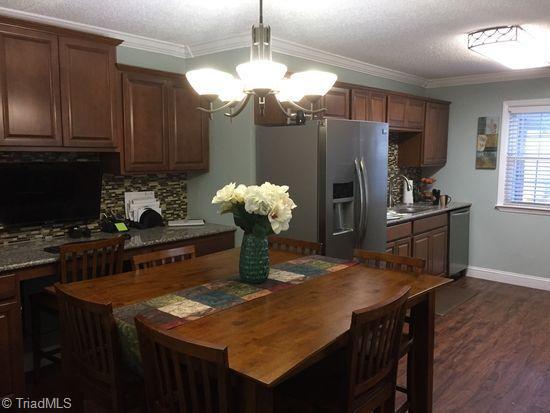 113 Locust Road King, NC 27021 - Photo 10 of 21