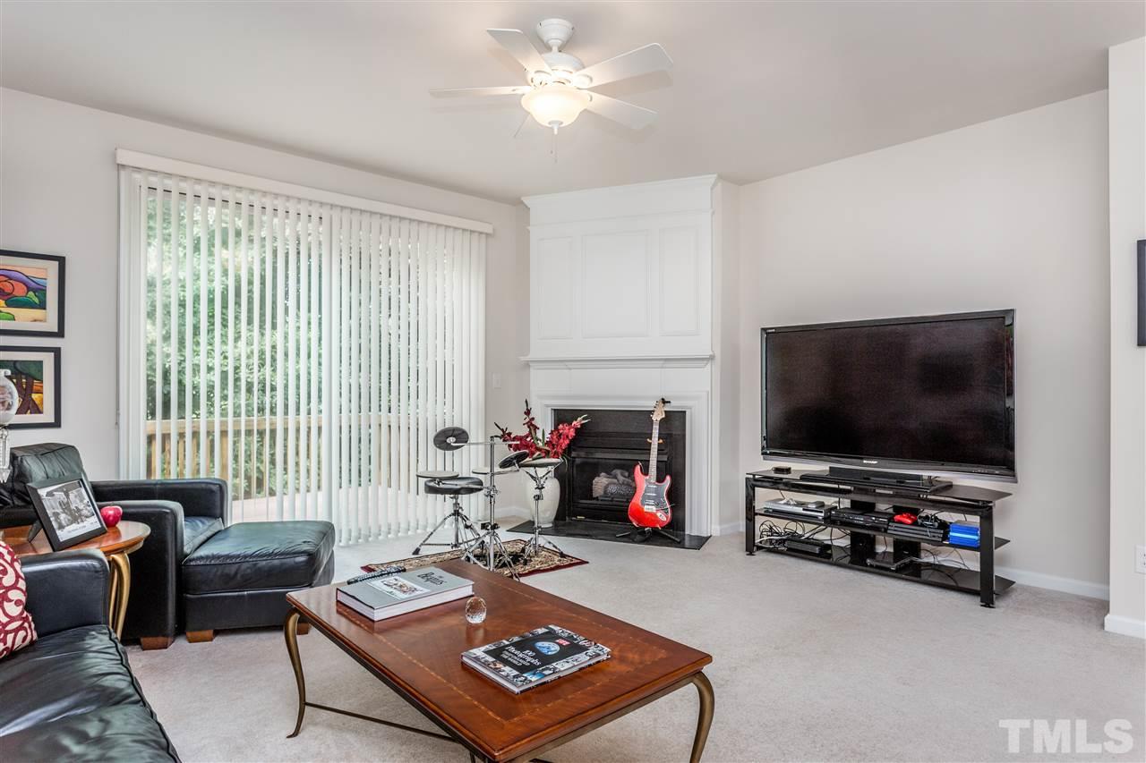 1658 Brook Fern Way Raleigh, NC 27609 - Photo 3 of 20