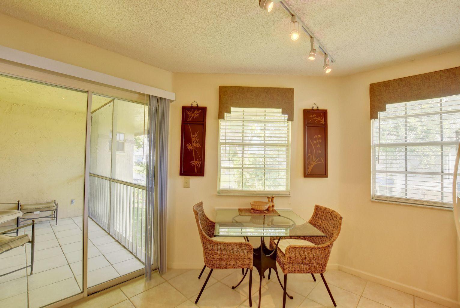 6557 Via Regina Boca Raton, FL 33433 - Photo 8 of 25 10
