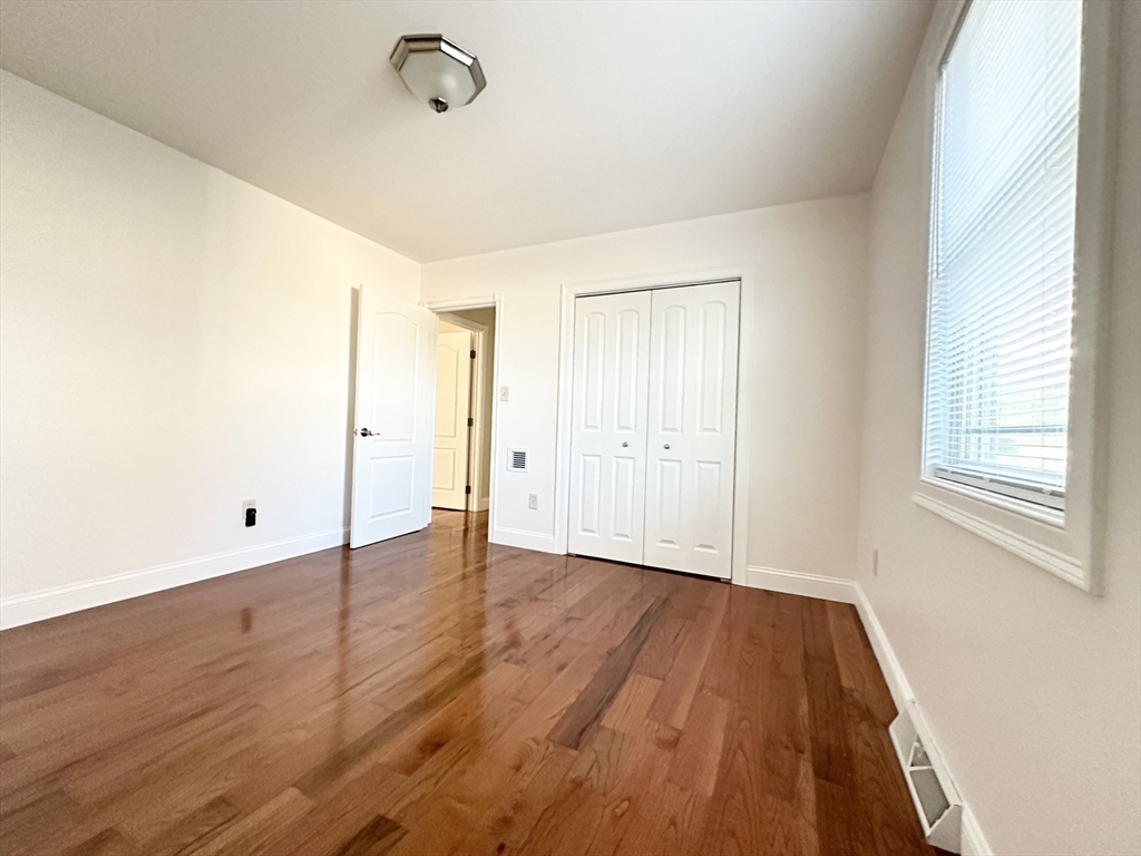 52 Dillon Street Chicopee, MA 01013 - Photo 20 of 40 Gallery Image 20