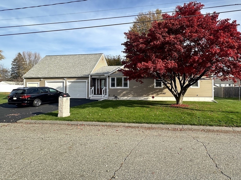 52 Dillon Street Chicopee, MA 01013 - Photo 2 of 40 Gallery Image 2
