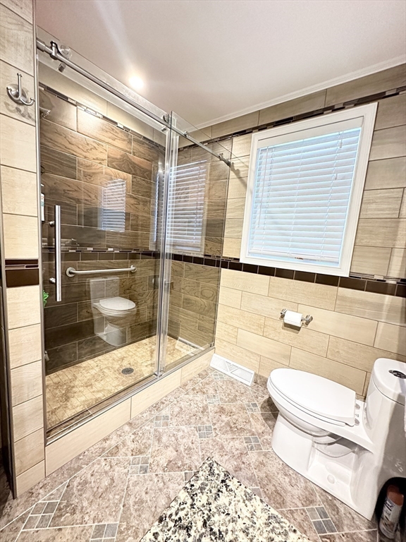 52 Dillon Street Chicopee, MA 01013 - Photo 23 of 40 Gallery Image 23