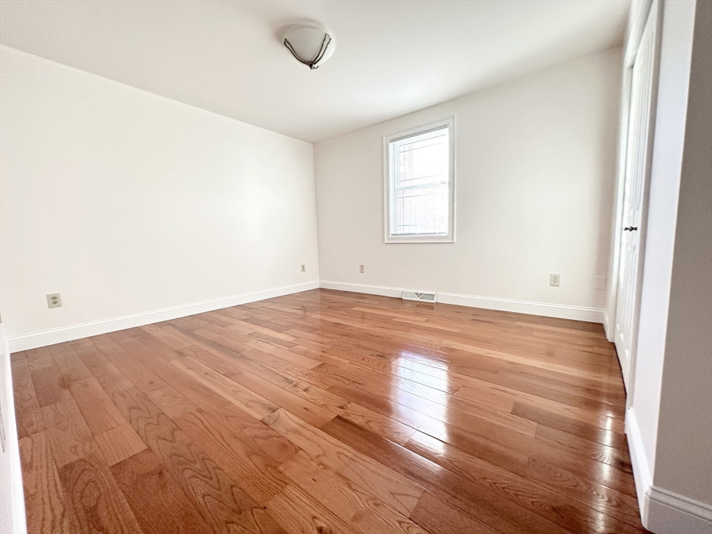 52 Dillon Street Chicopee, MA 01013 - Photo 26 of 40 Gallery Image 26