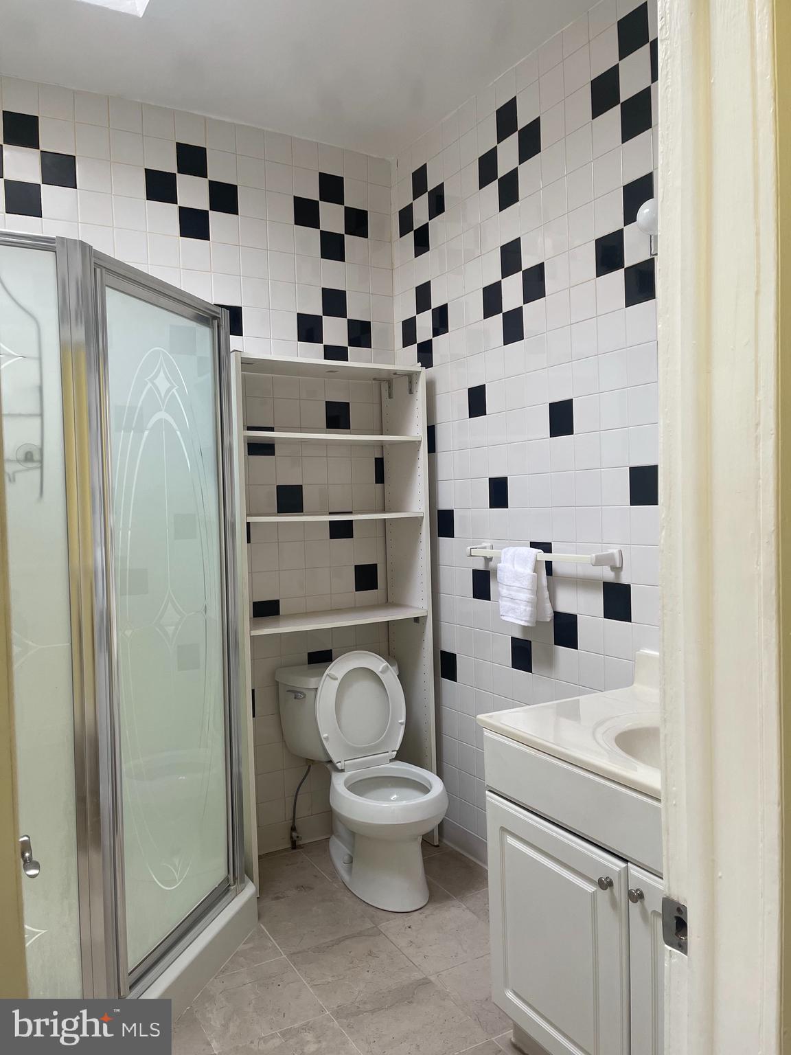 4136 Falls Road Baltimore, MD 21211 - Photo 9 of 19 Gallery Image 9