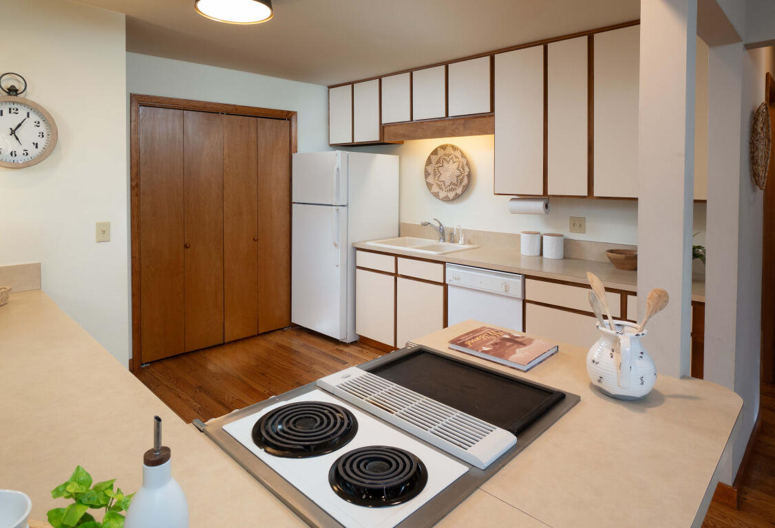 70701 Pasque Flower, Unit SM 94 Black Butte Ranch, OR 97759 - Photo 9 of 26